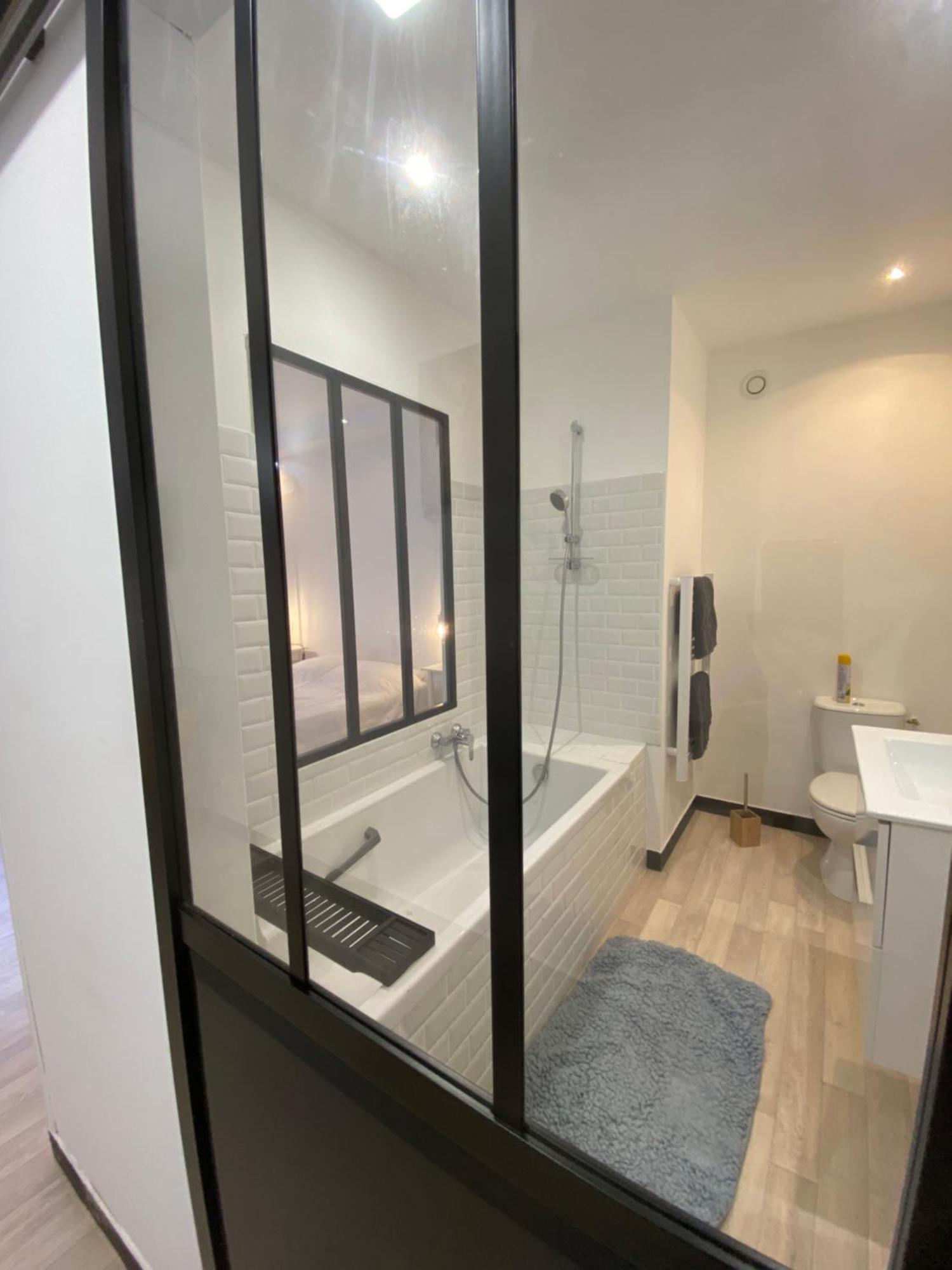Chambre & Salle De Bain Privee - Lv 33 Argenton Sur Creuse Zewnętrze zdjęcie